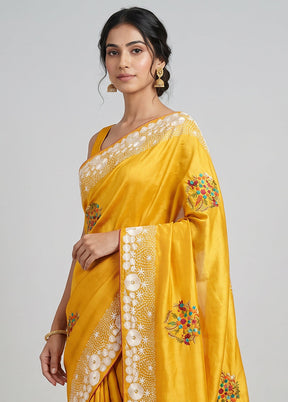 Yellow Printed Silk Saree Without Blouse Piece