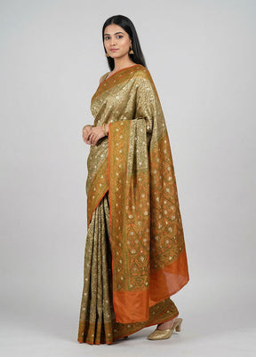 Cream Tanchoi Silk Saree With Blouse Piece