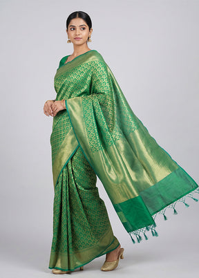 Green Kora Silk Saree With Blouse Piece