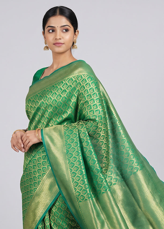 Green Kora Silk Saree With Blouse Piece