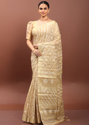 Cream Cotton Saree With Blouse Piece