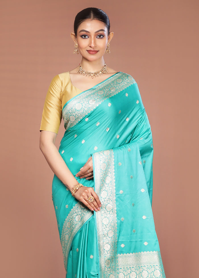 Green Katan Silk Saree With Blouse Piece