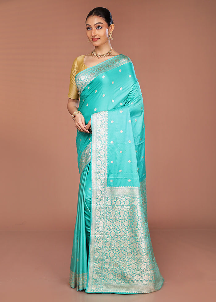 Green Katan Silk Saree With Blouse Piece