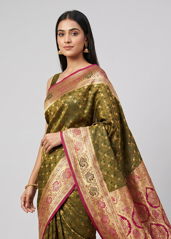 Yellow Tanchoi Silk Saree With Blouse Piece