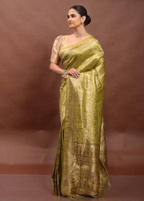 Green Dupion Silk Saree With Blouse Piece