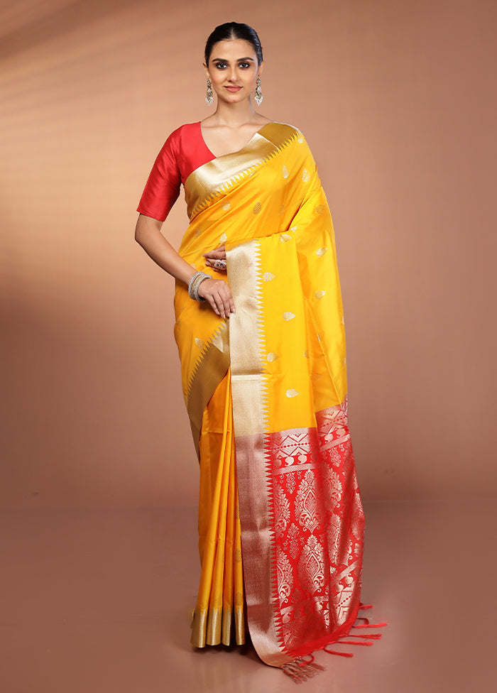 Yellow Kanjivaram Silk Saree With Blouse Piece