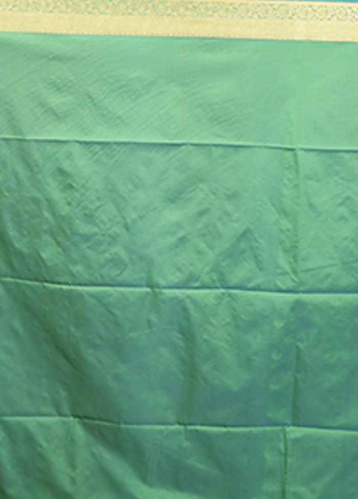 Green Kanjivaram Silk Saree With Blouse Piece