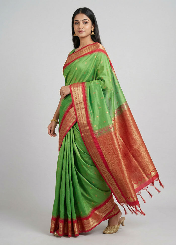 Green Kanjivaram Silk Saree With Blouse Piece