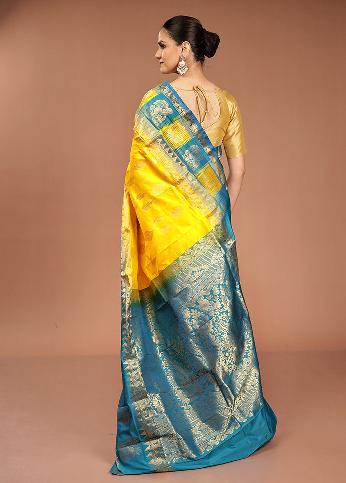 Yellow Handloom Kanjivaram Pure Silk Saree With Blouse Piece
