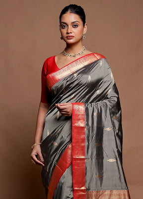 Grey Handloom Kanchipuram Pure Silk Saree With Blouse Piece