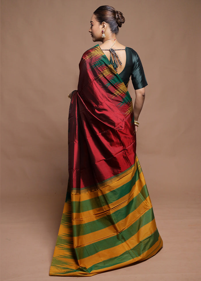 Maroon Handloom Kanjivaram Pure Silk Saree With Blouse Piece