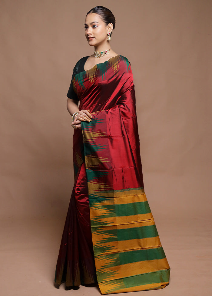 Maroon Handloom Kanjivaram Pure Silk Saree With Blouse Piece