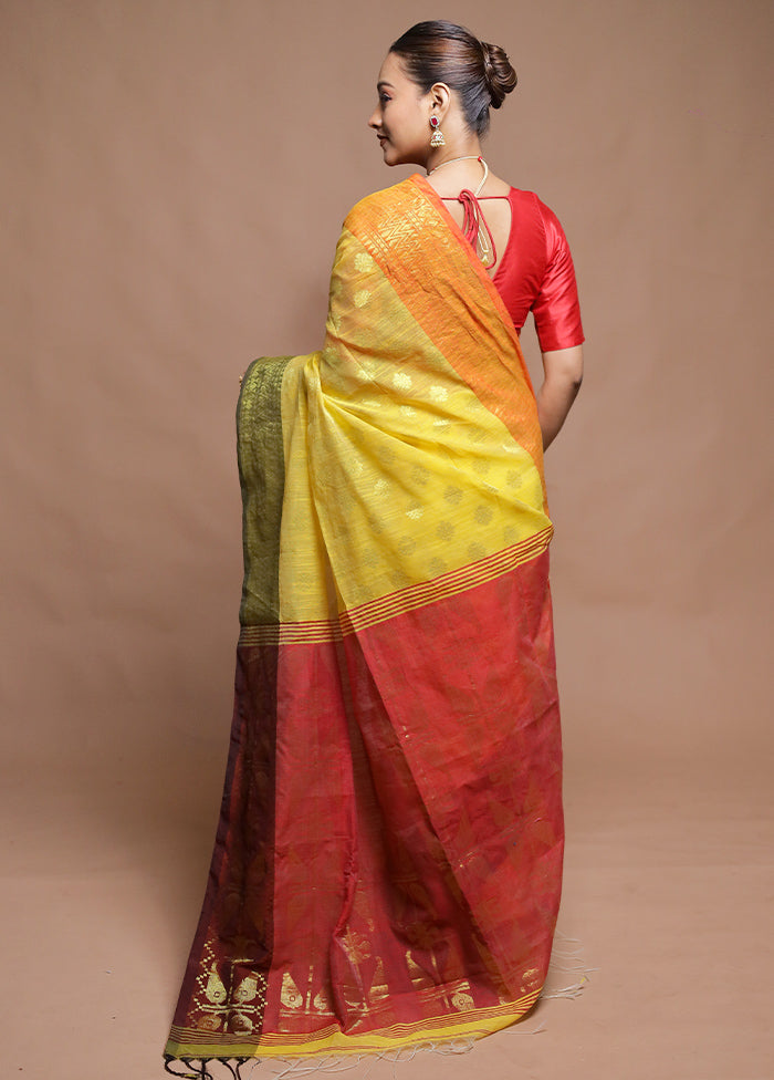 Yellow Cotton Saree With Blouse Piece