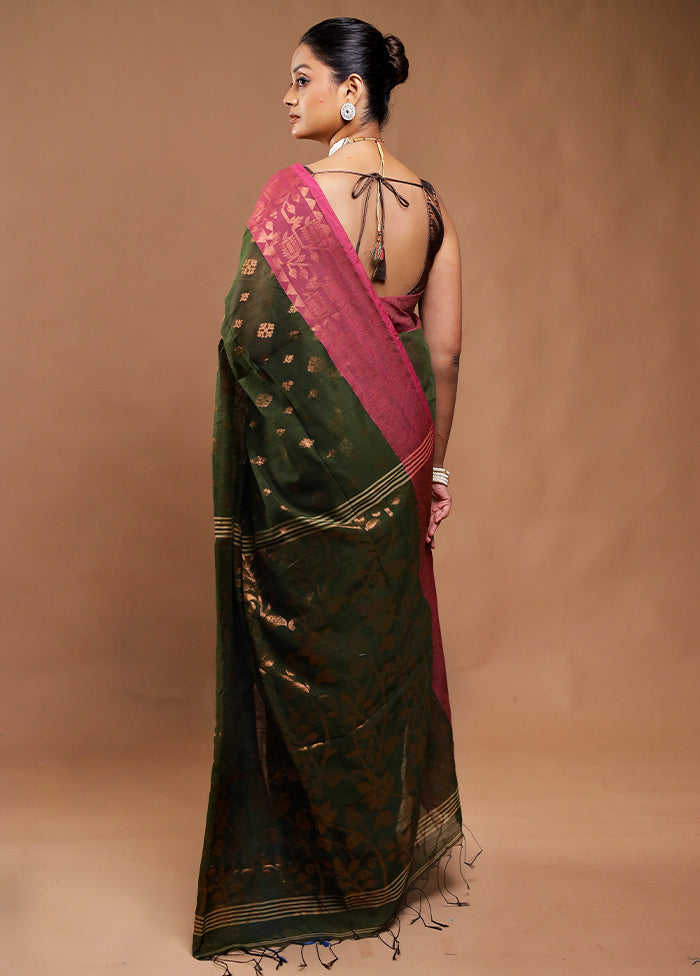 Green Cotton Saree With Blouse Piece