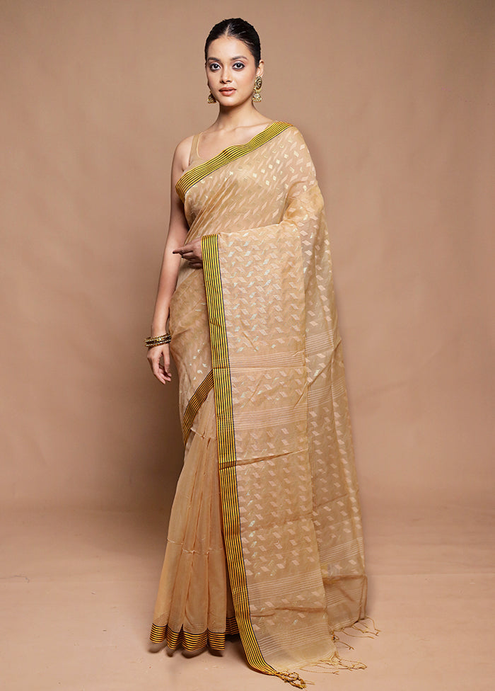 Cream Cotton Saree With Blouse Piece