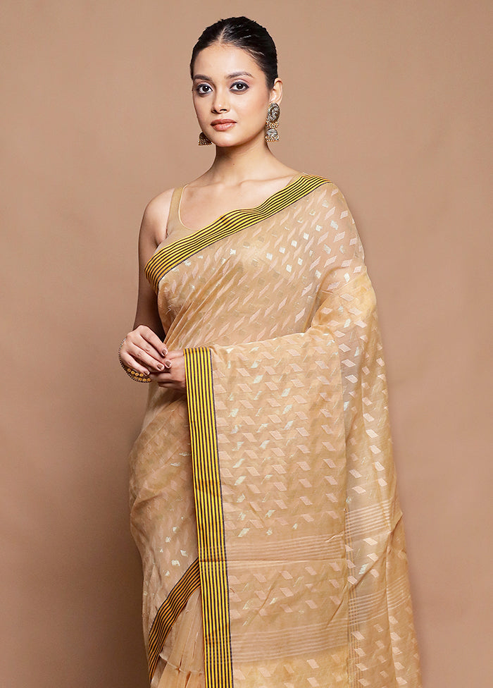 Cream Cotton Saree With Blouse Piece