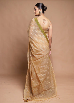 Cream Cotton Saree With Blouse Piece