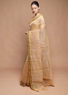 Cream Cotton Saree With Blouse Piece