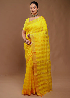 Yellow Cotton Saree With Blouse Piece