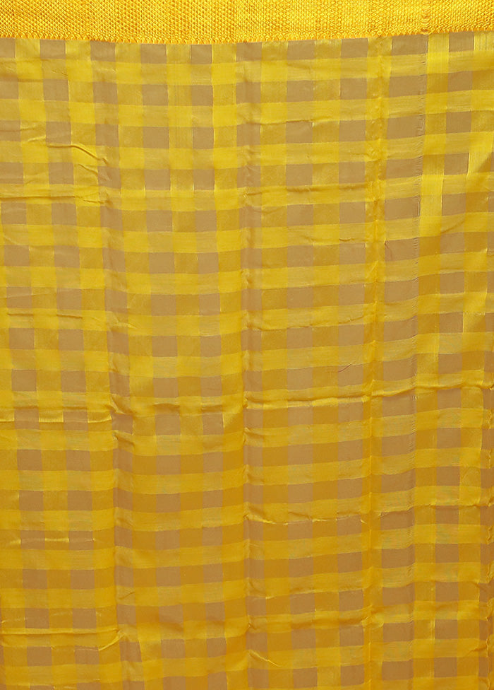 Yellow Cotton Saree With Blouse Piece