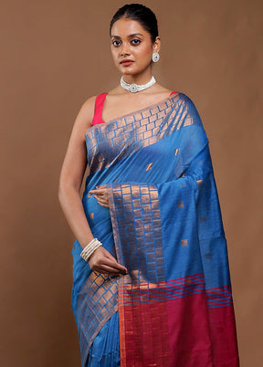 Blue Cotton Saree With Blouse Piece