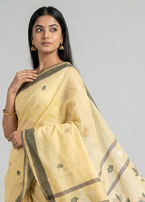 Yellow Khadi Cotton Saree With Blouse Piece