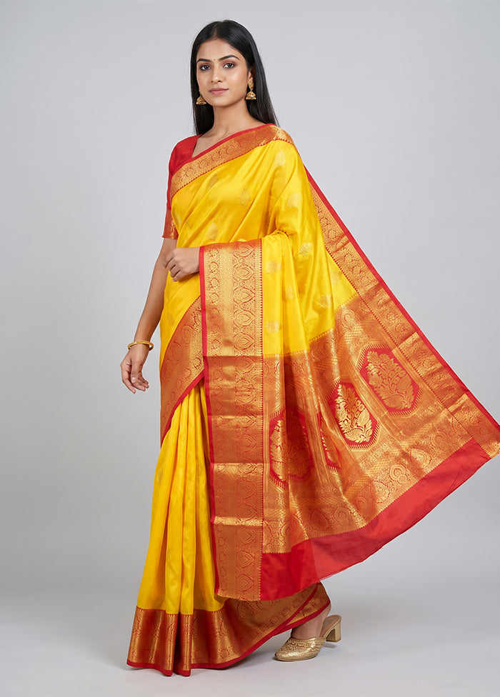 Yellow Handloom Kanchipuram Pure Silk Saree With Blouse Piece