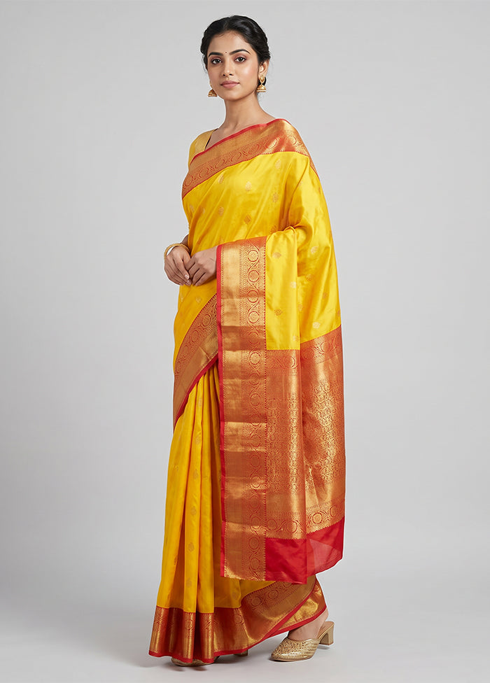 Yellow Handloom Kanchipuram Pure Silk Saree With Blouse Piece