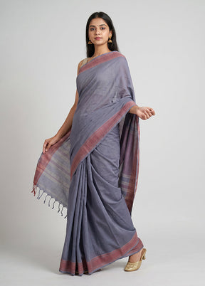Grey Pure Cotton Saree With Blouse Piece