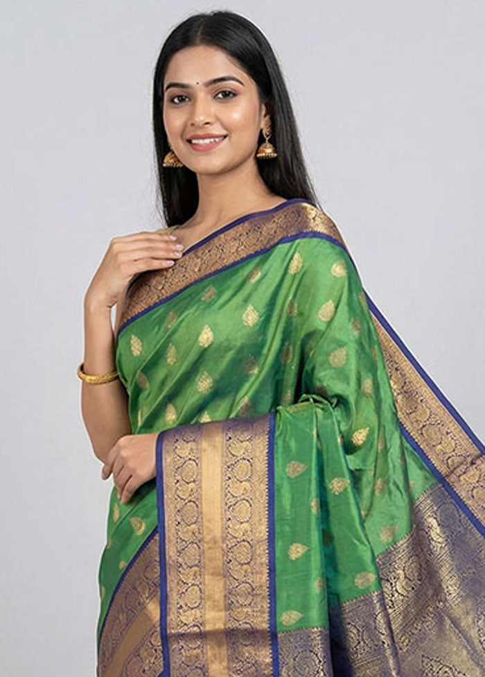 Green Handloom Kanjivaram Pure Silk Saree With Blouse Piece
