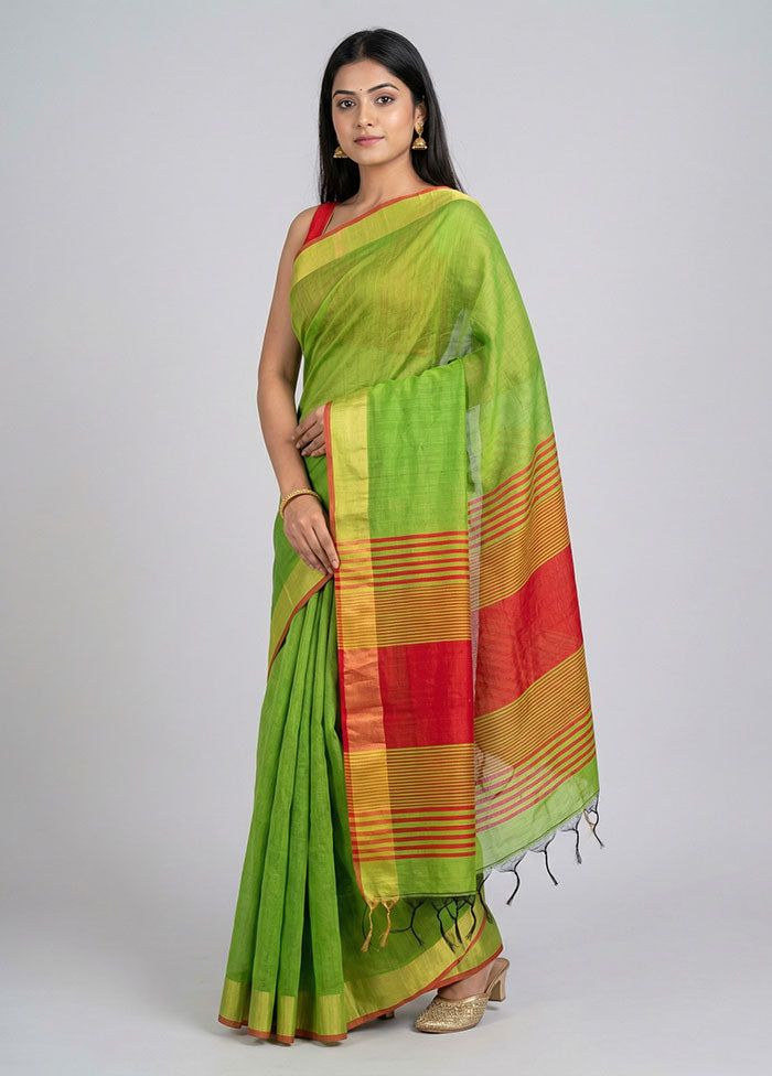 Green Dupion Silk Saree With Blouse Piece