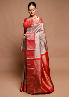 Cream Handloom Kanchipuram Pure Silk Saree With Blouse Piece