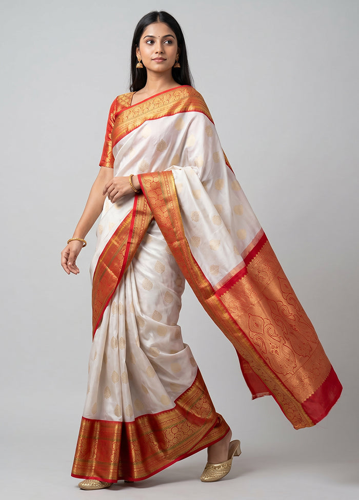 White Handloom Kanchipuram Pure Silk Saree With Blouse Piece