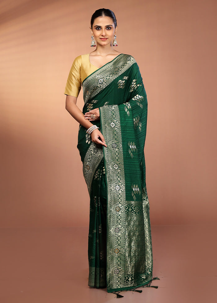 Green Dupion Silk Saree With Blouse Piece