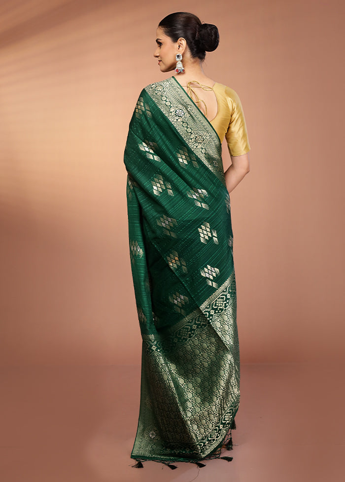 Green Dupion Silk Saree With Blouse Piece