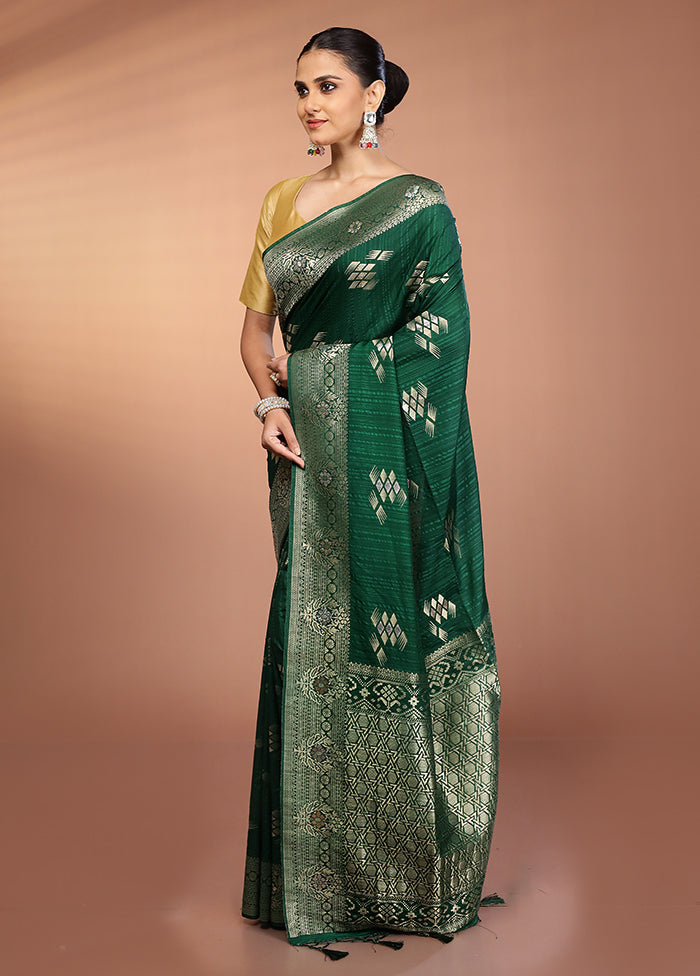 Green Dupion Silk Saree With Blouse Piece