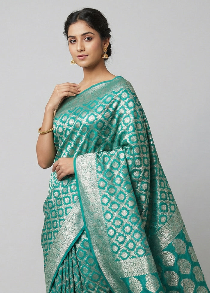 Green Dupion Silk Saree With Blouse Piece