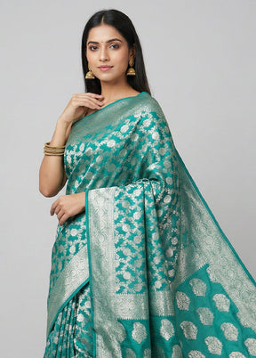 Green Dupion Silk Saree With Blouse Piece