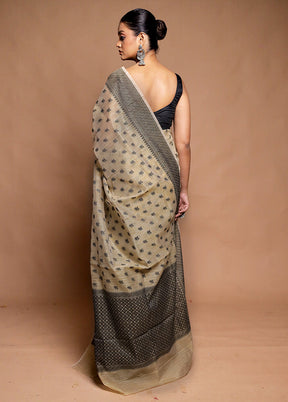 Cream Cotton Saree With Blouse Piece