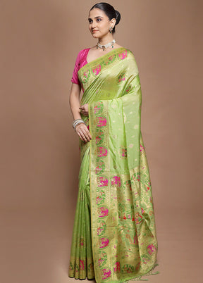 Green Dupion Silk Saree With Blouse Piece