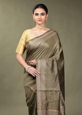 Cream Tussar Silk Saree With Blouse Piece