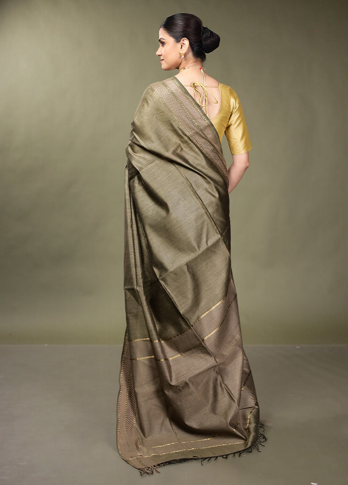 Cream Tussar Silk Saree With Blouse Piece