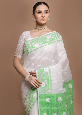 White Tant Jamdani Saree Without Blouse Piece