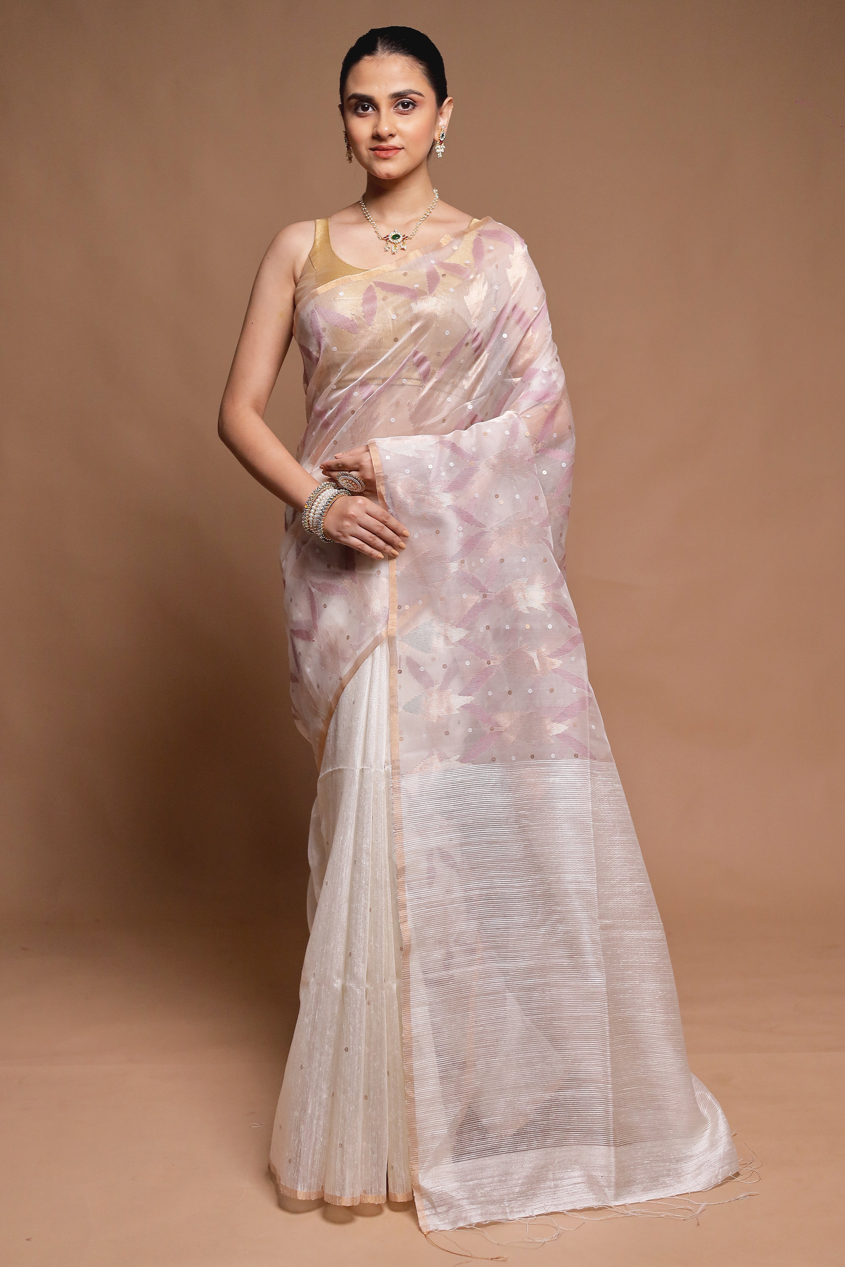 White Handloom Matka Pure Silk Saree With Blouse Piece