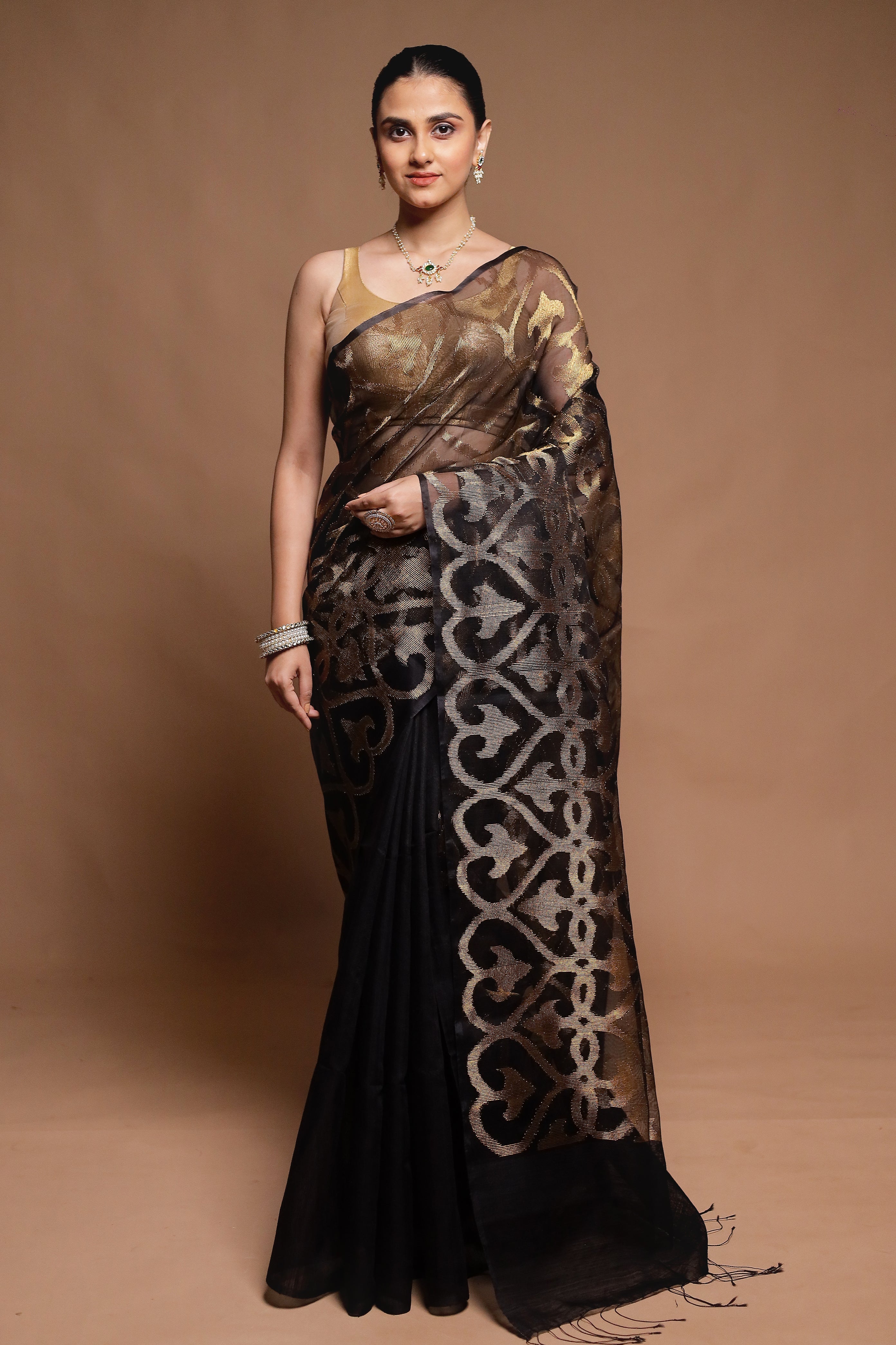 Black Handloom Matka Pure Silk Saree With Blouse Piece