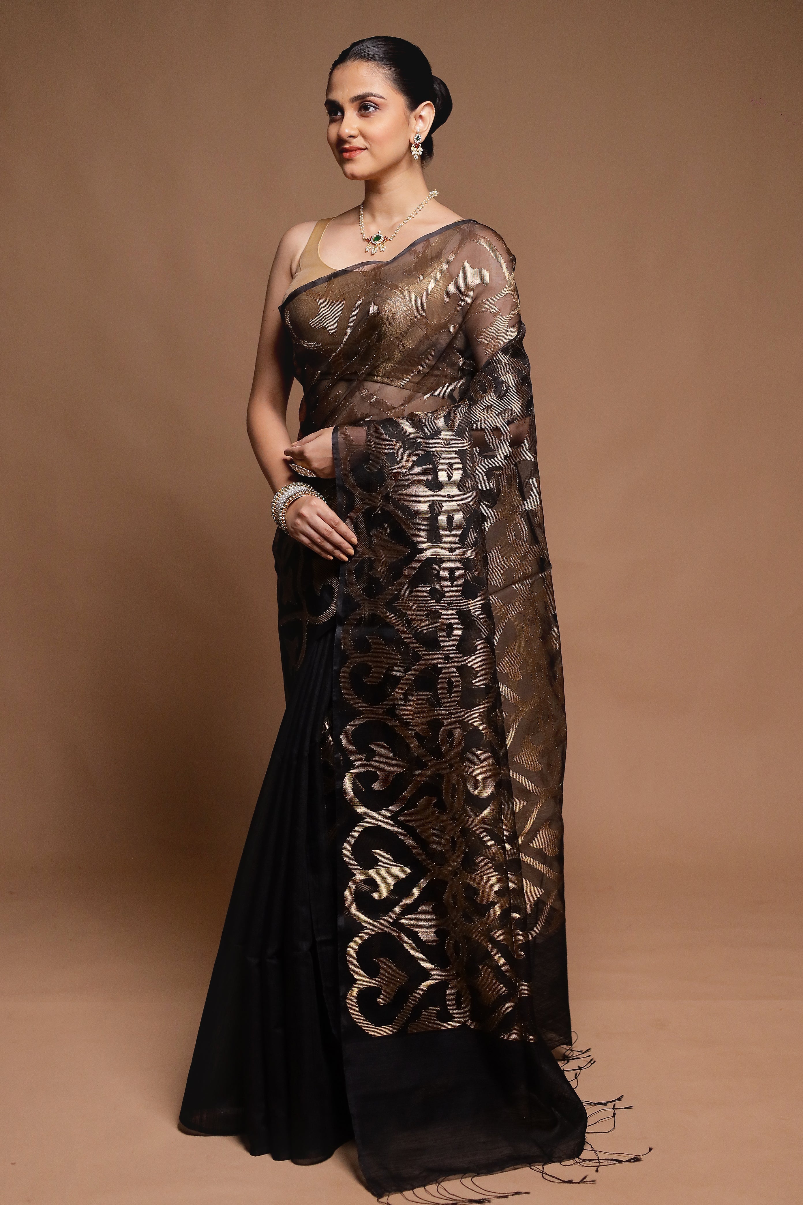 Black Handloom Matka Pure Silk Saree With Blouse Piece