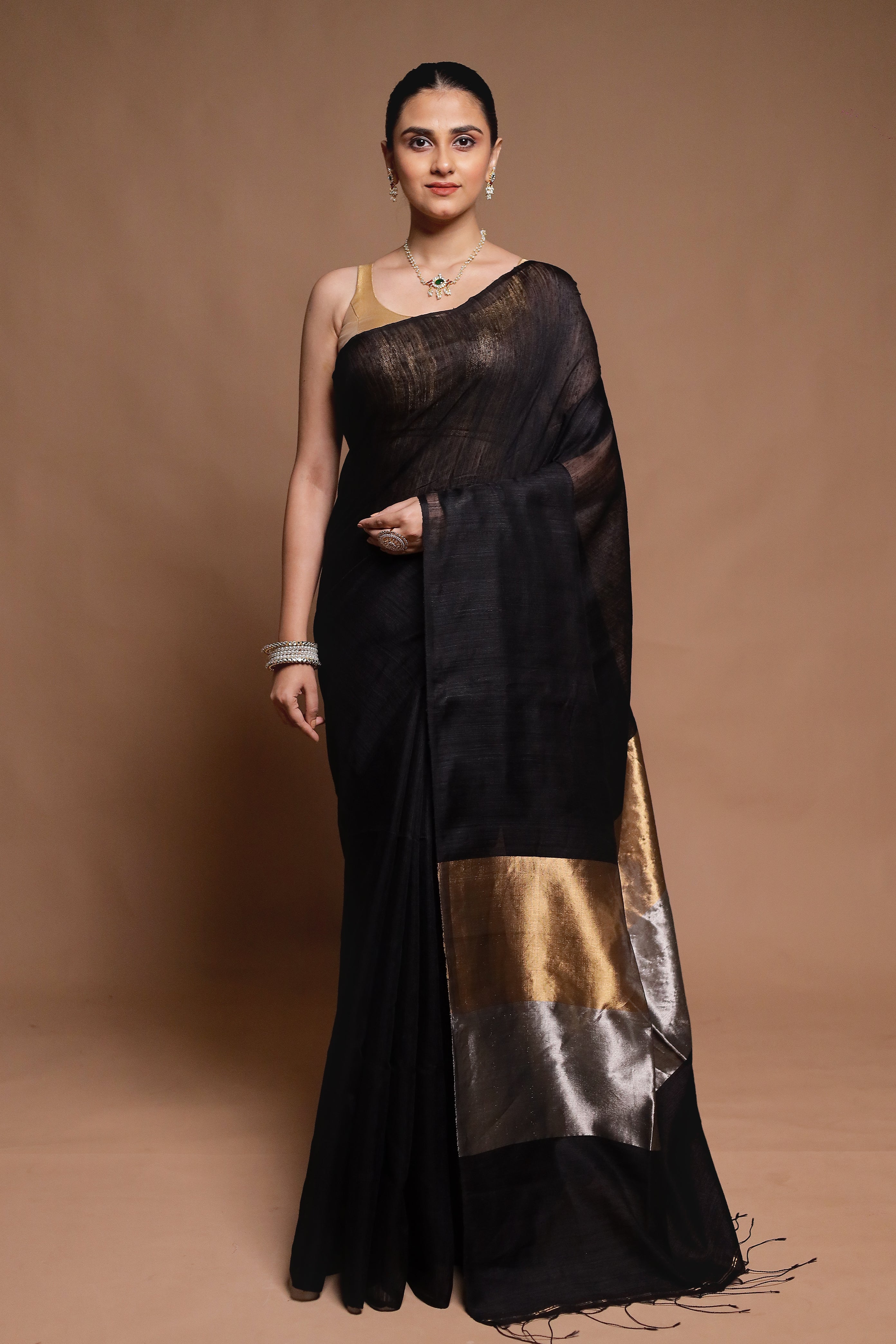 Black Handloom Matka Pure Silk Saree With Blouse Piece