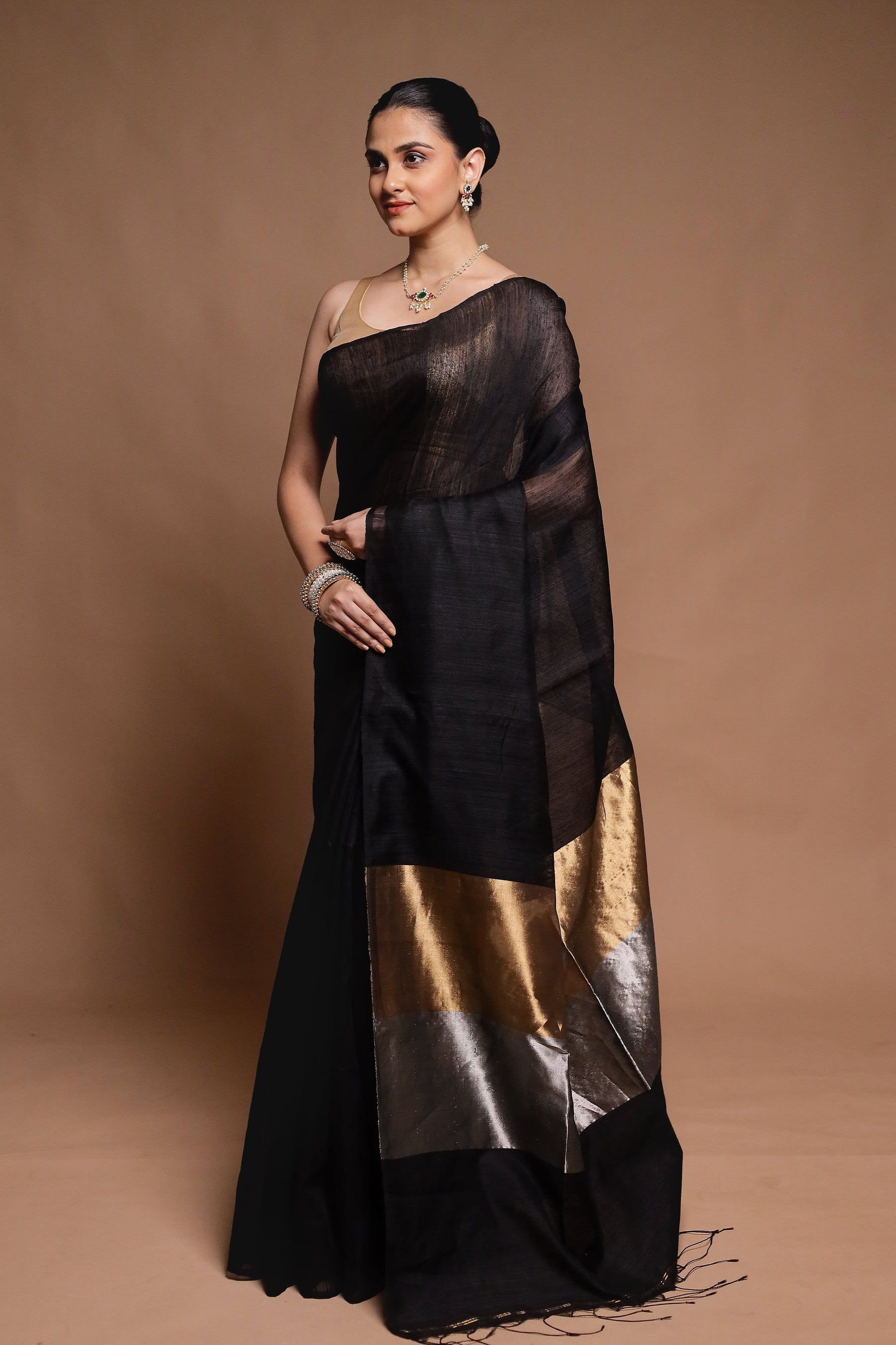Black Handloom Matka Pure Silk Saree With Blouse Piece