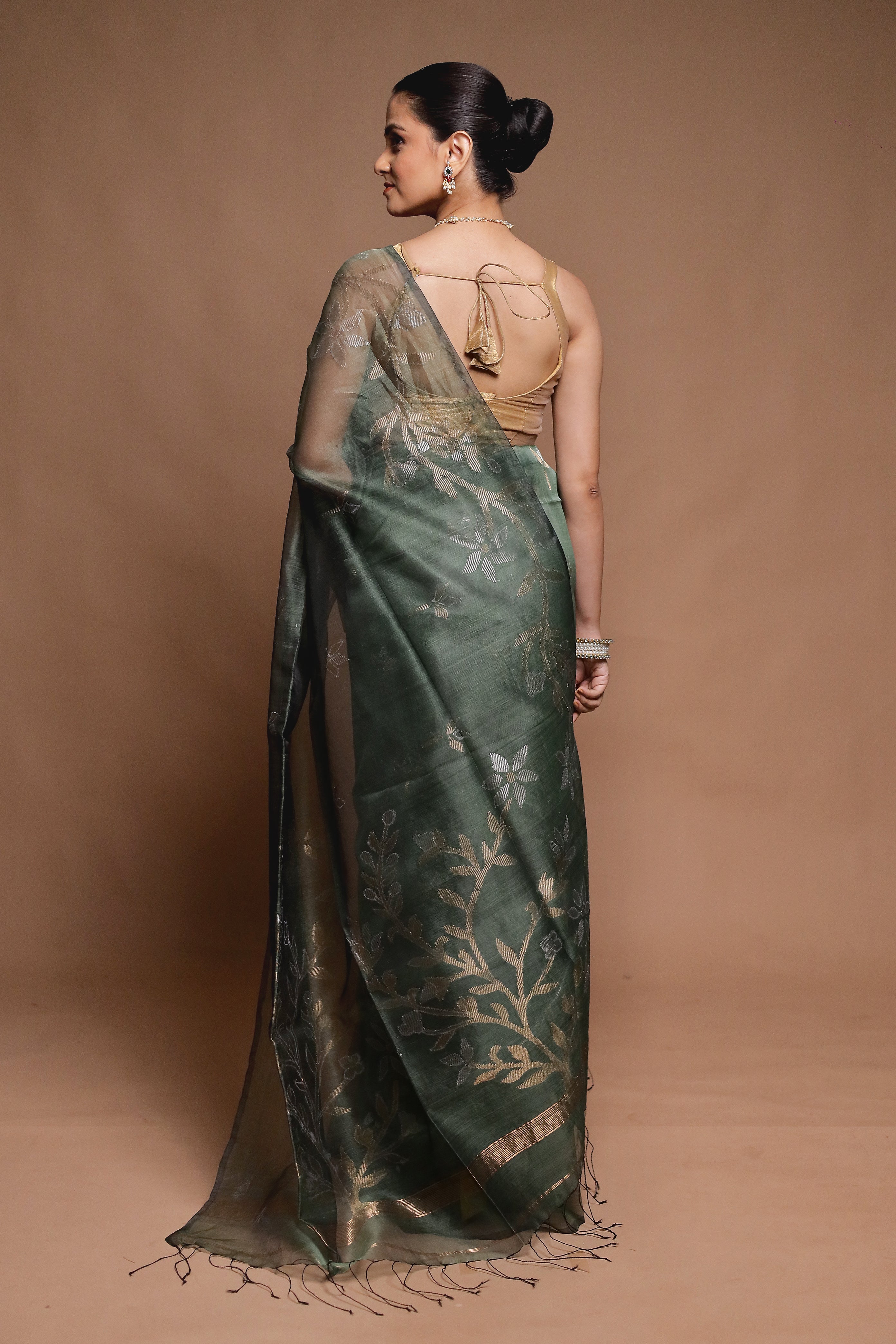 Green Handloom Matka Pure Silk Saree With Blouse Piece