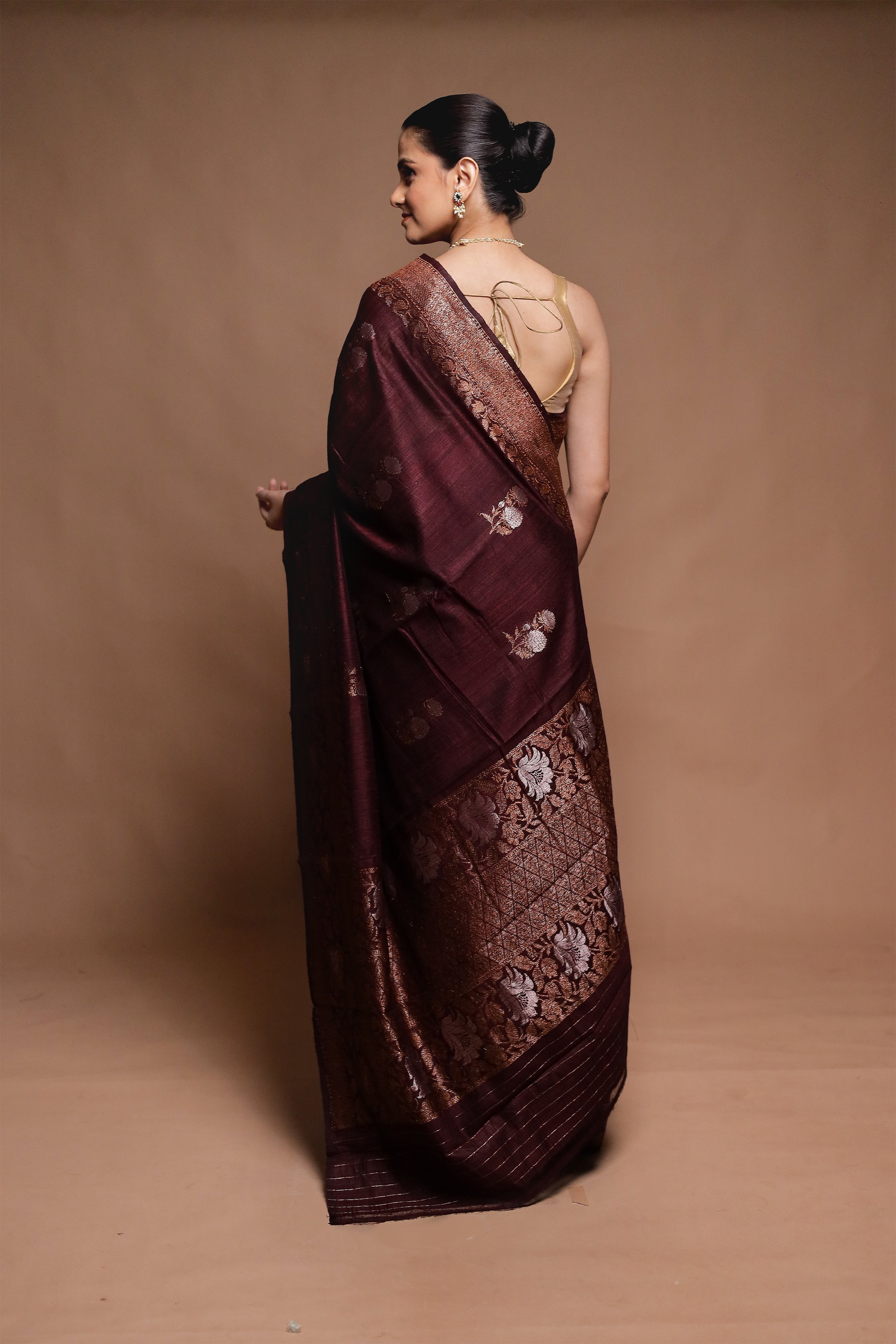 Maroon Handloom Tussar Pure Silk Saree With Blouse Piece